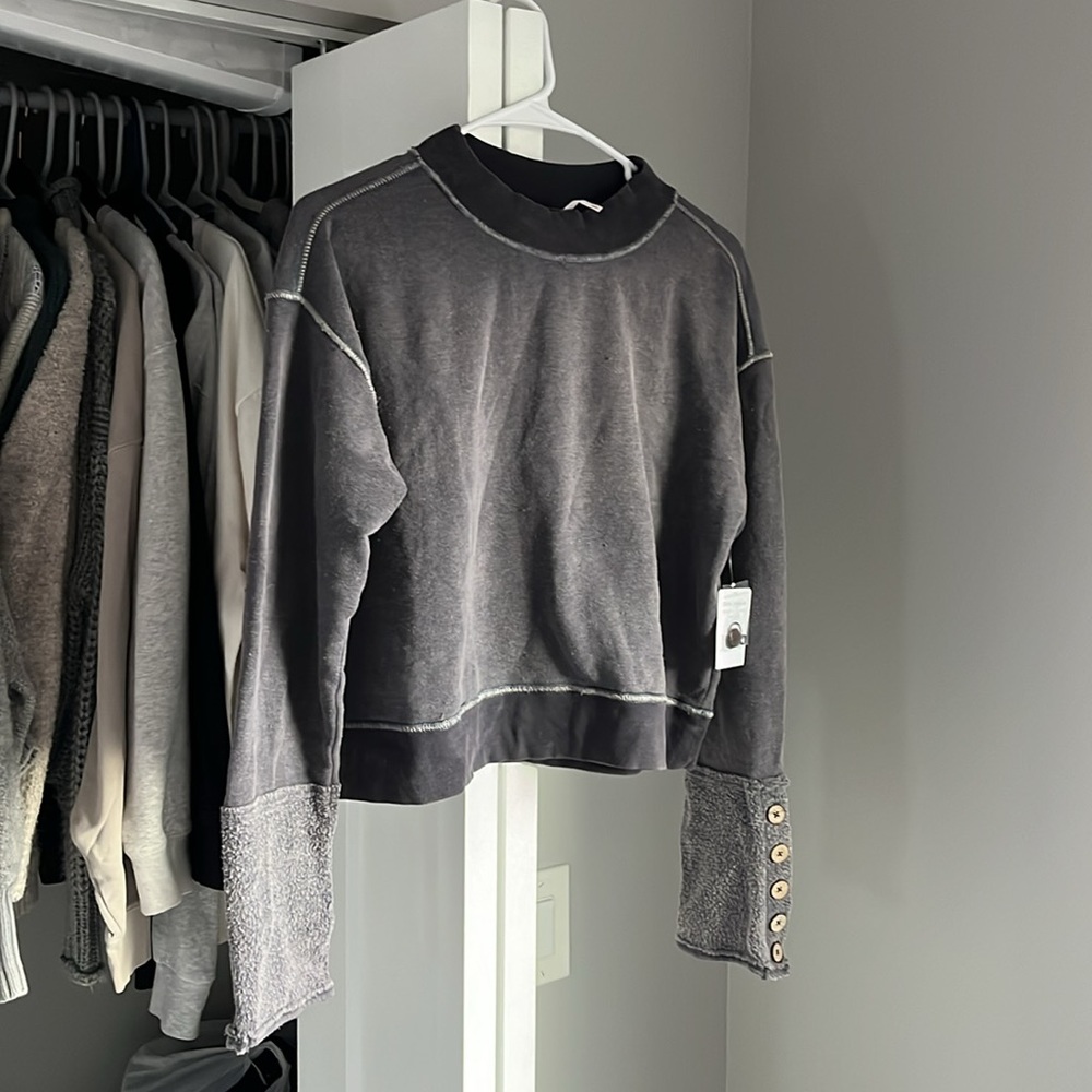 Free People Button Cuff Sweatshirt, NWT - Picture 3 of 9